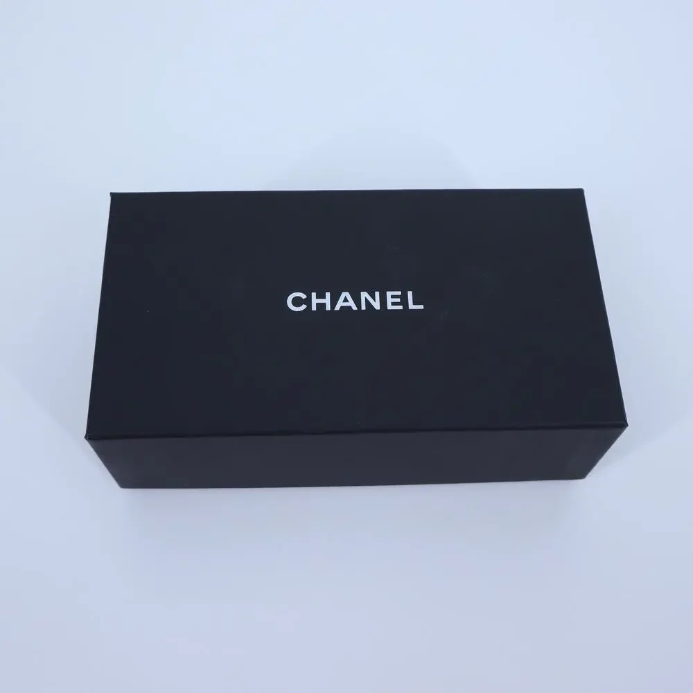 CHANEL Black and White Gift Box 7x3.75x2.5